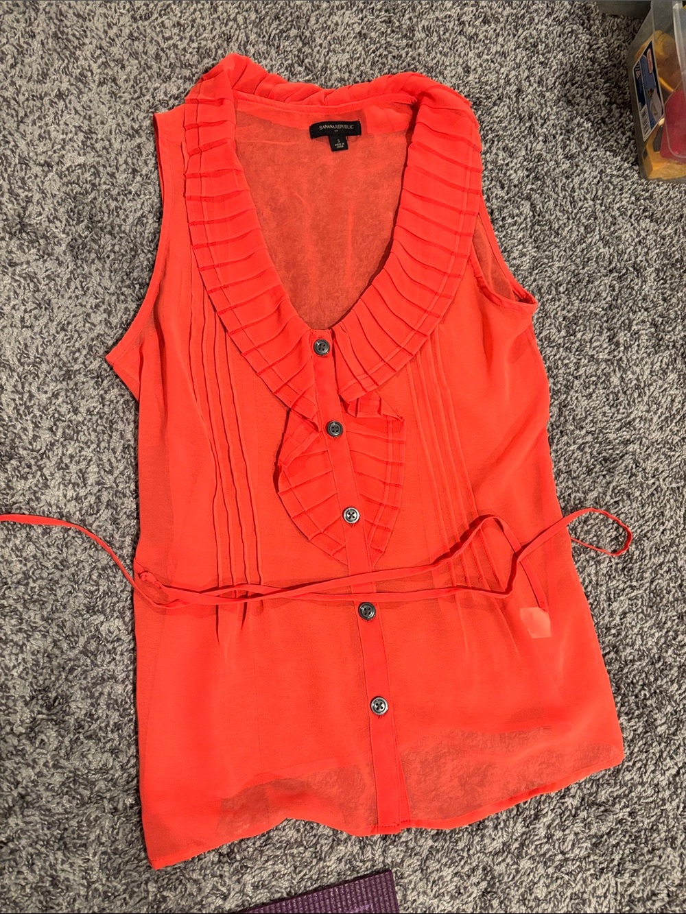 AnSleeveless Ruffle-Trim Blouse - Coral